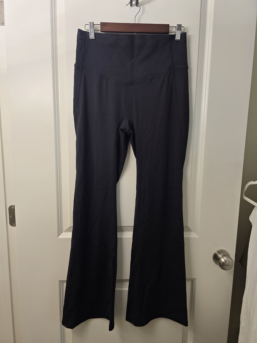 HALARA Black Boot-Cut High-Waist Yoga Pants